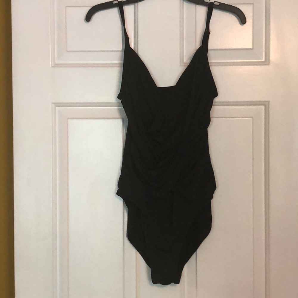 La Blanca black ruched one piece swimsuit size 14